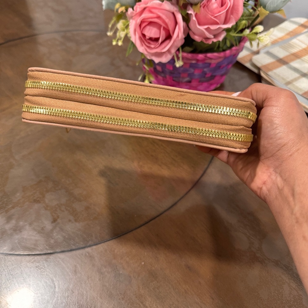 Marc Jacobs Pink Wallet - Picture 2 of 3